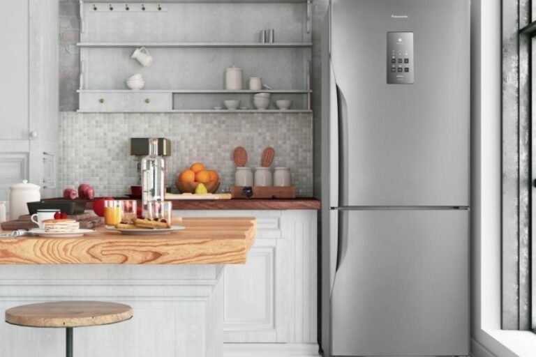 Geladeira Panasonic Frost Free 425L